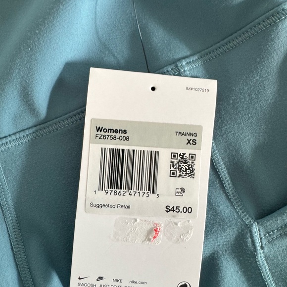 Nike One Dri-FIT - High Waist 8" - Steel Blue XS - Short Tights - Side Pockets - Picture 4 of 5